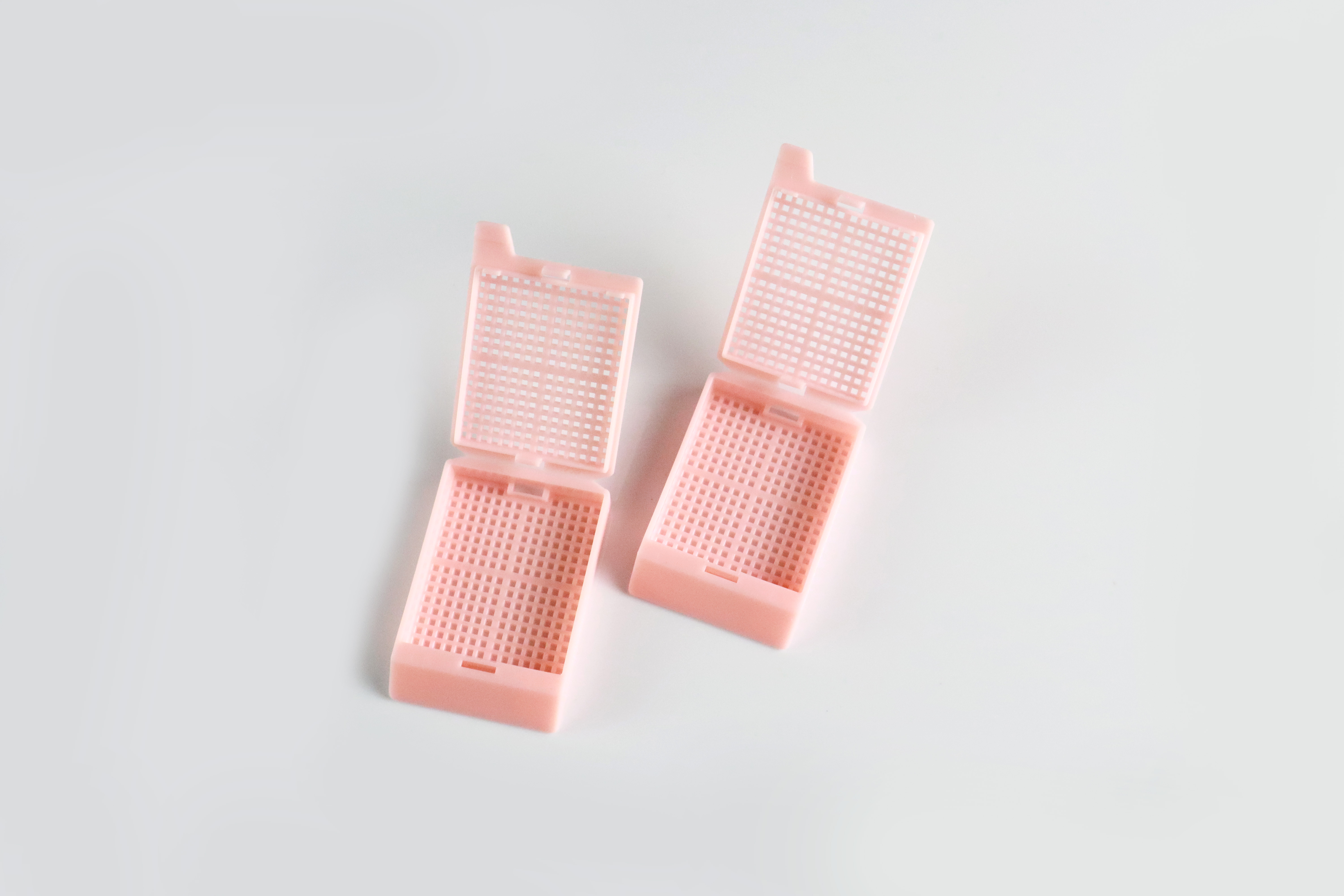 One-Piece Square-Hole Tissue Cassette 